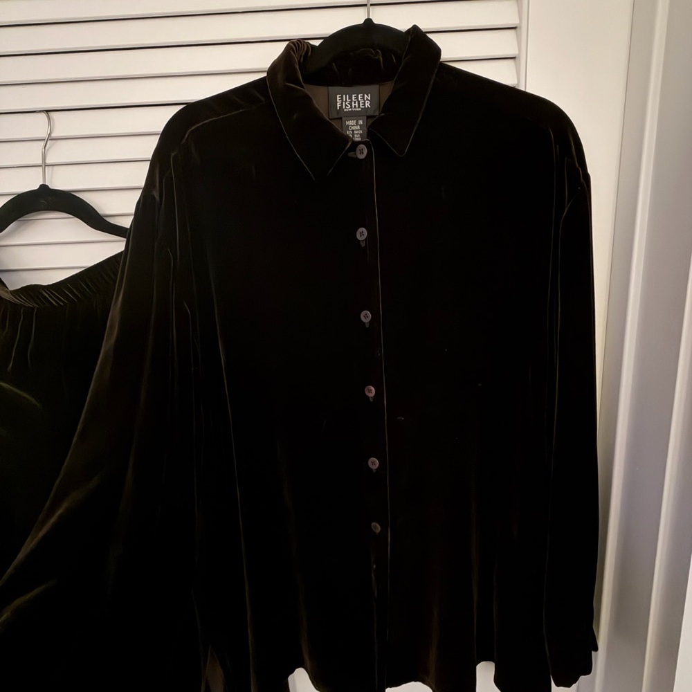 EILEEN FISHER Chocolate Brown Velvet Button-Up Shirt